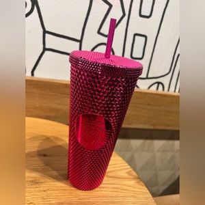 Starbucks exclusive holiday cup